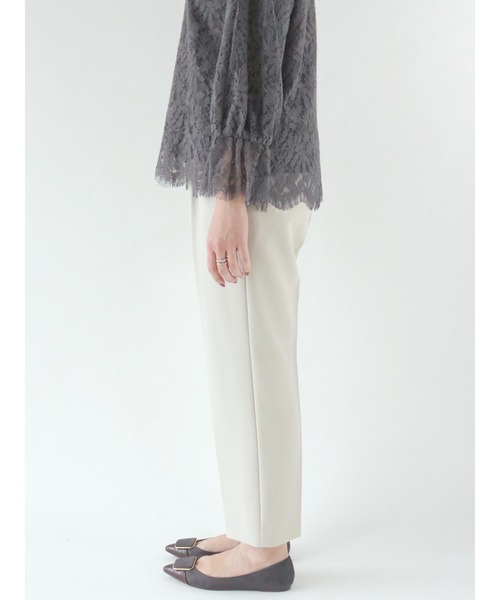 Te chichi（テチチ）の「ダブルクロスタックテーパードパンツ（その他パンツ・レディース・ブラック/グリーン/ベージュ・SMALL/MEDIUM）」の9枚目の写真