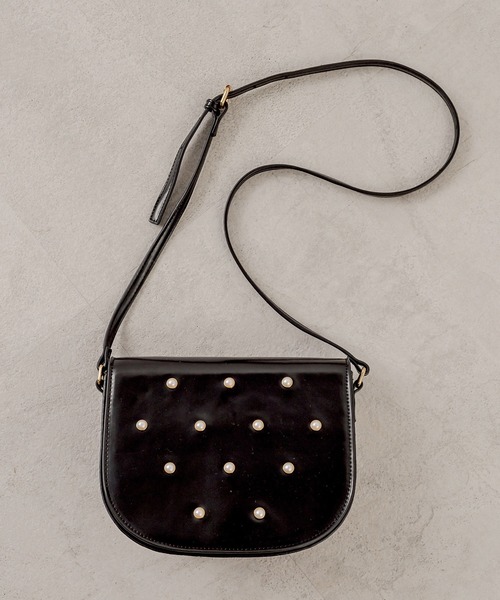 OLIVE des OLIVE（オリーブデオリーブ）の「パールフラップバッグ（ショルダーバッグ・レディース・ダークブラウン/ブラック/オフホワイト・FREE）」の13枚目の写真