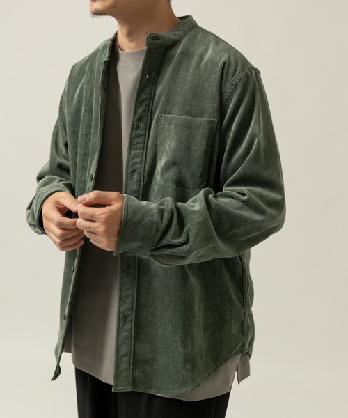 ITEMS URBANRESEARCH(アイテムズ アーバンリサーチ)の「コーデュロイ スタンドカラーシャツ(シャツ/ブラウス・メンズ・チャコールグレー/ブラック/オフホワイト/グリーン・MEDIUM/LARGE)」の4枚目の写真
