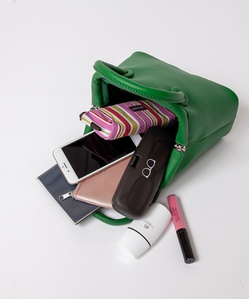 ALTROSE（アルトローズ）の「2WAYミニボストン　[シグマ]（ボストンバッグ・レディース・グリーン/ブラック/マスタード/ベージュ・FREE）」の9枚目の写真