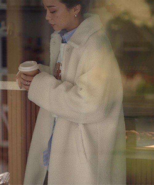 titivate(ティティベイト)の「ボアステンカラーコート(ステンカラーコート・レディース・アイボリー/ベージュ/ブラウン・M)」の4枚目の写真