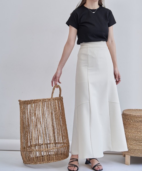 VANNIE U（ヴァニーユー）の「オーバルロゴTシャツ（Tシャツ/カットソー・レディース・ホワイト/ブラック/ライトピンク/ピンク/ネイビー/イエロー・FREE）」の7枚目の写真