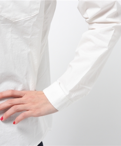 LBC（エルビーシー）の「コットン60ブロードチュニック（シャツ/ブラウス・レディース・ホワイト/オフホワイト/ネイビー・LARGE/MEDIUM）」の7枚目の写真