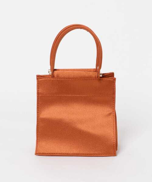 URBAN RESEARCH ROSSO(アーバンリサーチロッソ)の「サテンミニハンドバッグ(ハンドバッグ・レディース・ブラック/オフホワイト/ライトブラウン・FREE)」の7枚目の写真