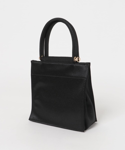 URBAN RESEARCH ROSSO(アーバンリサーチロッソ)の「サテンミニハンドバッグ(ハンドバッグ・レディース・ブラック/オフホワイト/ライトブラウン・FREE)」の4枚目の写真