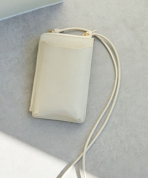 COLONY 2139（コロニートゥーワンスリーナイン）の「スマホお財布ミニショルダーバッグ（ショルダーバッグ・レディース・ブラック/ピンク/シルバー/イエロー/アイボリー/ブラック系その他/ブルー・FREE）」の2枚目の写真