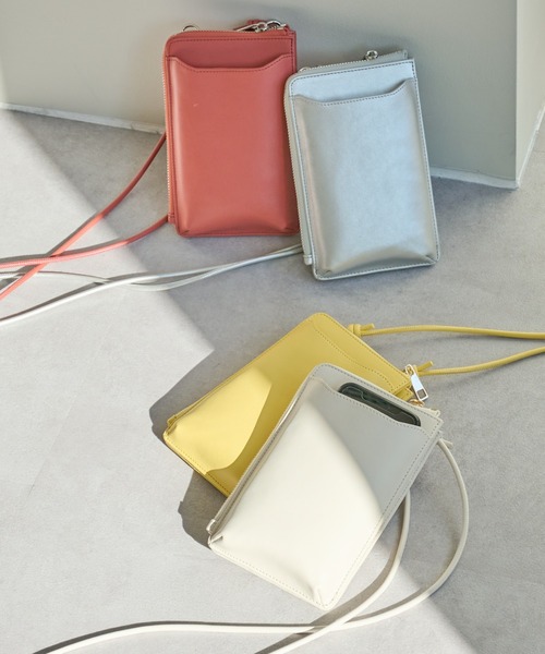 COLONY 2139（コロニートゥーワンスリーナイン）の「スマホお財布ミニショルダーバッグ（ショルダーバッグ・レディース・ブラック/ピンク/シルバー/イエロー/アイボリー/ブラック系その他/ブルー・FREE）」の10枚目の写真