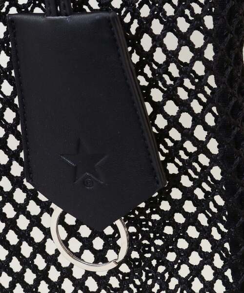 CONVERSE TOKYO（コンバーストウキョウ）の「メッシュトートバッグ（トートバッグ・レディース・ホワイト/ブラック/キャメル・FREE）」の7枚目の写真