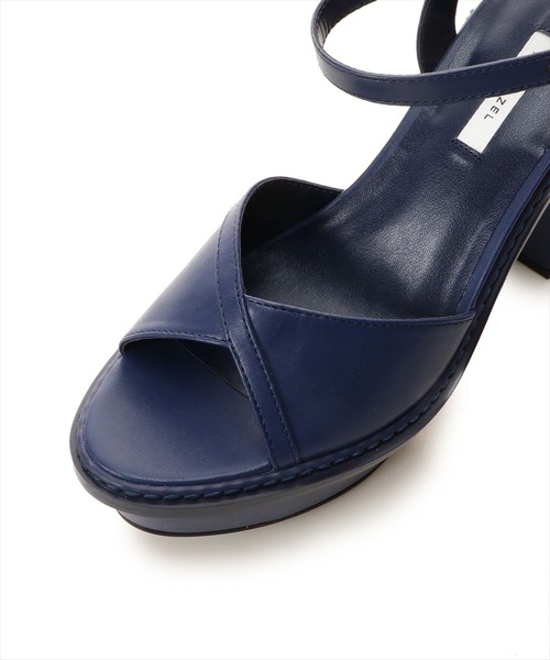 REDYAZEL(レディアゼル)の「ストーム付厚底サンダル(サンダル・レディース・ネイビー/グリーン・SMALL/MEDIUM/LARGE)」の22枚目の写真