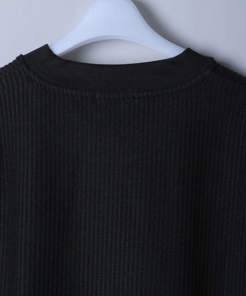 NUMERALS（ヌメラルズ）の「[NUMERALS]ニットライクワッフルTシャツ（Tシャツ/カットソー・メンズ・ホワイト/ブラック/ライトベージュ・MEDIUM/LARGE）」の4枚目の写真