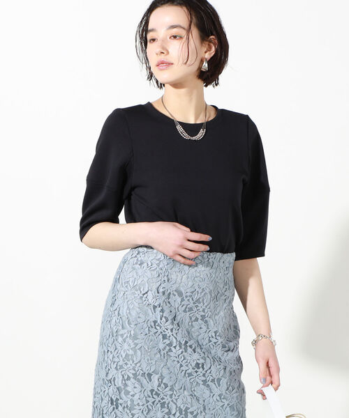 NOLLEY’S Sophi(ノーリーズソフィ)の「ダンボールプルオーバーカットソー(Tシャツ/カットソー・レディース・ホワイト/ブラック/ベージュ・38/36)」の1枚目の写真