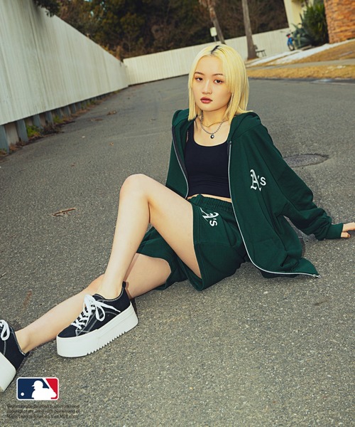 MLB(メジャーリーグベースボール)の「【MLB/メジャーリーグベースボール】セットアップ対応商品 ジップパーカー(パーカー・レディース・ブラック/オートミール/ダークグリーン・ONESIZE)」の3枚目の写真