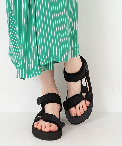 suicoke(スイコック)の「【SUICOKE×BEAMS / 別注 DEPA-V2 サンダル】(サンダル・レディース・ホワイト/ブラック/グレー・5/6/7)」の3枚目の写真