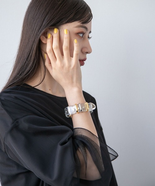 HARE（ハレ）の「ベルトデザインバングル(HARE)（バングル/リストバンド・レディース・ブラック/クリア・FREE）」の3枚目の写真