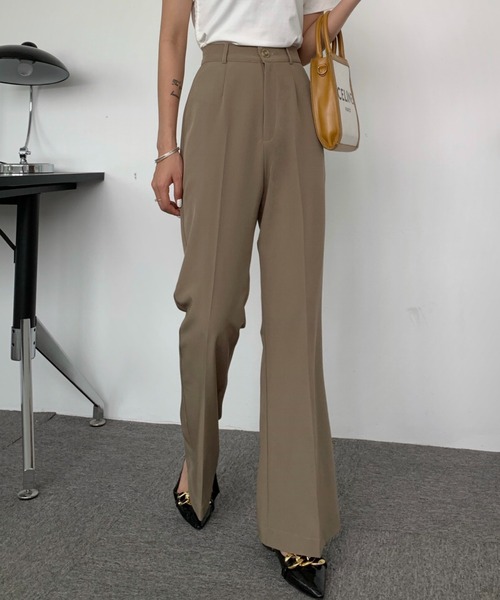 ABITOKYO（アビトーキョー）の「センタープレスセミフレアスラックス（スラックス・レディース・ブルーグレー/ブラック/ピンク/グレイッシュベージュ/モカ/ダークグリーン・M/L/S）」の4枚目の写真