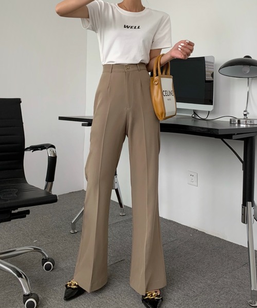 ABITOKYO（アビトーキョー）の「センタープレスセミフレアスラックス（スラックス・レディース・ブルーグレー/ブラック/ピンク/グレイッシュベージュ/モカ/ダークグリーン・M/L/S）」の14枚目の写真