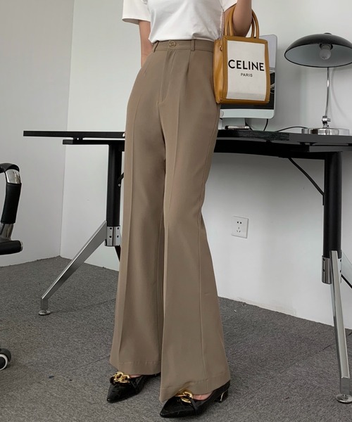 ABITOKYO（アビトーキョー）の「センタープレスセミフレアスラックス（スラックス・レディース・ブルーグレー/ブラック/ピンク/グレイッシュベージュ/モカ/ダークグリーン・M/L/S）」の20枚目の写真