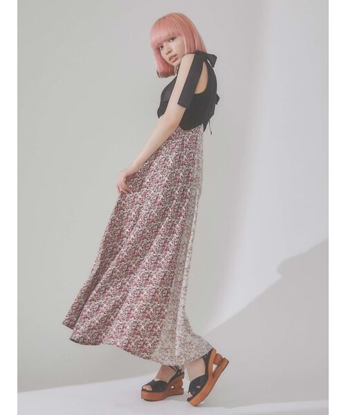 merry jenny（メリージェニー）の「floralストラップロングスカート（スカート・レディース・アイボリー/ブラック・FREE）」の4枚目の写真
