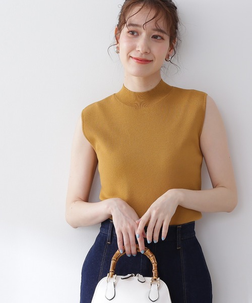 N.（N. Natural Beauty Basic）（エヌエヌナチュラルビューティーベーシック）の「◆総針ボトルネックノースリーブニット（ニット/セーター・レディース・ブラック/ブラウン/オフホワイト/イエロー/グリーン・MEDIUM）」の5枚目の写真