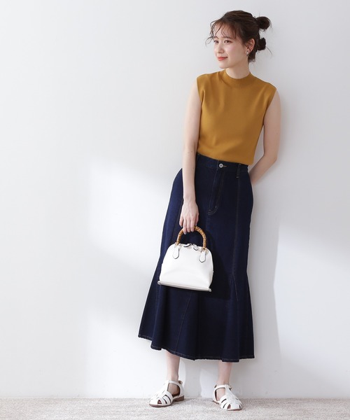 N.（N. Natural Beauty Basic）（エヌエヌナチュラルビューティーベーシック）の「◆総針ボトルネックノースリーブニット（ニット/セーター・レディース・ブラック/ブラウン/オフホワイト/イエロー/グリーン・MEDIUM）」の11枚目の写真