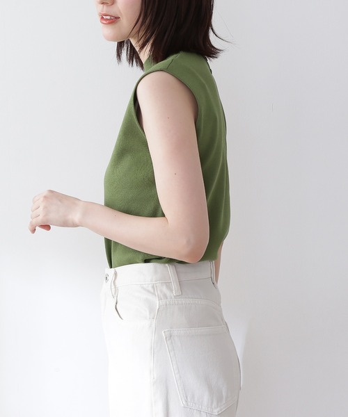 N.（N. Natural Beauty Basic）（エヌエヌナチュラルビューティーベーシック）の「◆総針ボトルネックノースリーブニット（ニット/セーター・レディース・ブラック/ブラウン/オフホワイト/イエロー/グリーン・MEDIUM）」の15枚目の写真