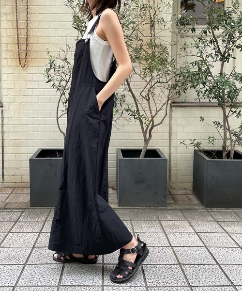 CANAL JEAN(キャナルジーン)の「El mar(エルマール) ナイロンジャンパースカート(ジャンパースカート・レディース・ブラック・ONE SIZE)」の11枚目の写真