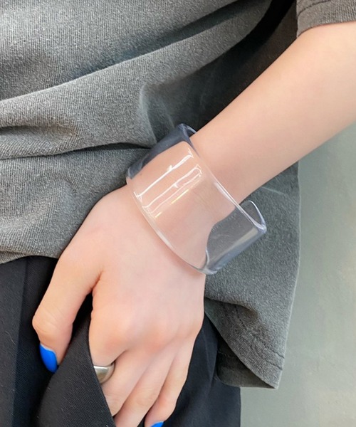 apres jour mignon(アプレジュールミニョン)の「【apresjour mignon×ARIAZ】アクリルバングル(バングル/リストバンド・レディース・ライトブラウン/その他・ONESIZE)」の1枚目の写真