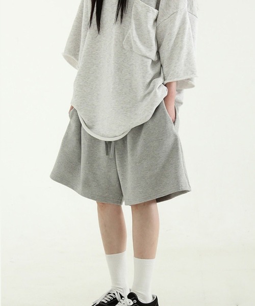 NO NEED(ノーニード)の「ワイドシルエット裏毛ショートパンツ ワイドパンツ/スウェットパンツ/イージーパンツ/(スウェットパンツ・メンズ・ブラック/グレー・フリ-)」の1枚目の写真
