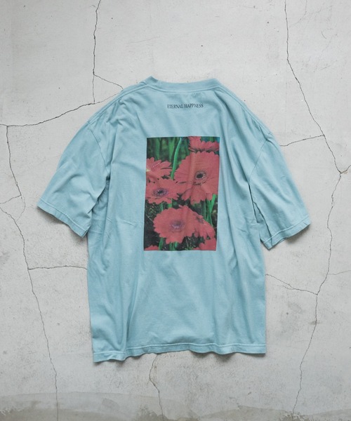 WHIMSIC（ウィムジック）の「【WHIMSIC】フラワーフォトTEE（Tシャツ/カットソー・レディース・ブルー/ベージュ/イエロー/グリーン・FREE）」の4枚目の写真