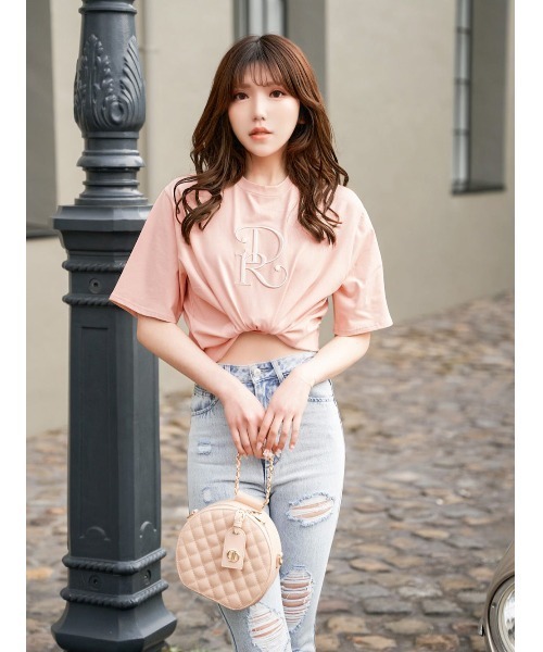 Darich(ダーリッチ)の「DRエンブロイダリーTシャツ(Tシャツ/カットソー・レディース・ホワイト/ブラック/クリーム/ピンク・FREE)」の4枚目の写真