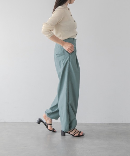 yuw（ユウ）の「リブエリツキカーディガン　294576（カーディガン/ボレロ・レディース・アイボリー/ブラック/ブラック×ホワイト/パープル・FREE）」の12枚目の写真