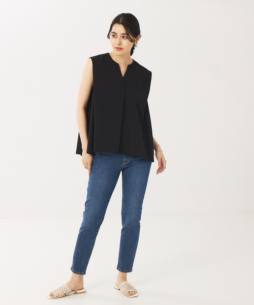 abahouse mavie（アバハウスマヴィ）の「【セットアップ対応】ドライタッチ袖タックノースリーブブラウス（シャツ/ブラウス・レディース・ブラック/グレイッシュベージュ・フリー）」の16枚目の写真