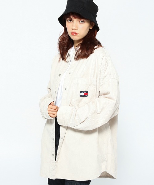 tommy jeans（トミー ジーンズ）の「コーデュロイオーバーシャツ（シャツ/ブラウス・レディース・ピンク/ベージュ・LARGE/X-SMALL/MEDIUM/SMALL/X-LARGE）」の13枚目の写真