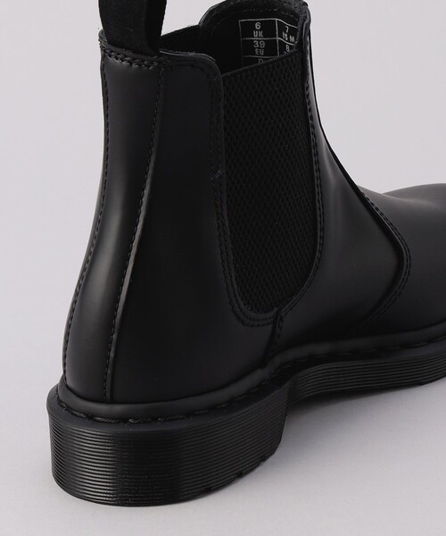 Dr. Martens（ドクターマーチン）の「Dr.Martens/ドクターマーチン 2976CHELSEA BOOT/チェルシーブーツ/2976　サイドゴアブーツ（ブーツ・レディース・ブラック/イエロー/ホワイト・4/6/8/5/7/9）」の4枚目の写真