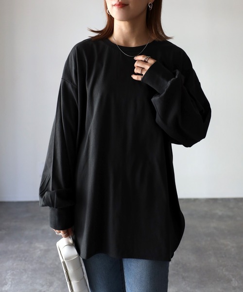 Riberry(リベリー)の「ボリューム袖ラウンドヘムロンT(Tシャツ/カットソー・レディース・オフホワイト/スミクロ・FREE)」の1枚目の写真
