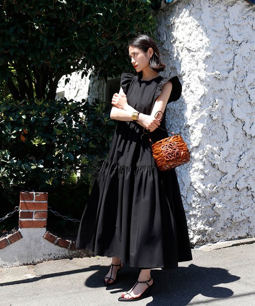 ELFRANK（エルフランク）の「フリル袖ティアードフレアロング