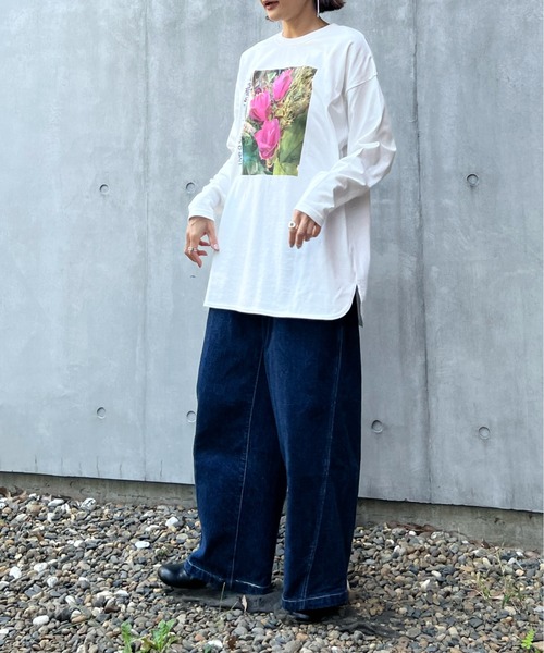 y/m by Yukie(イムバイユキエ)の「flower photo ロンT(Tシャツ/カットソー・レディース・ホワイト・FREE)」の17枚目の写真
