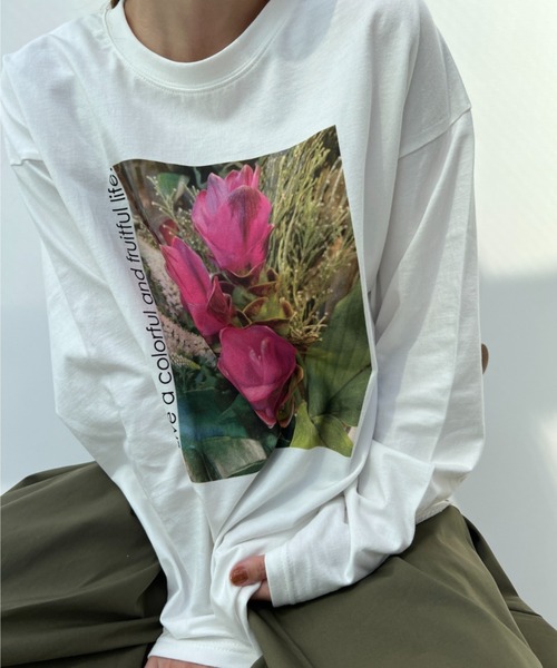 y/m by Yukie(イムバイユキエ)の「flower photo ロンT(Tシャツ/カットソー・レディース・ホワイト・FREE)」の7枚目の写真