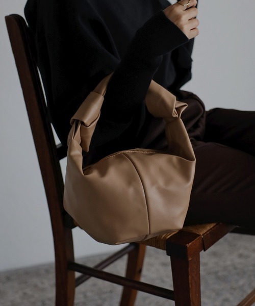 Bonjour Sagan（ボンジュールサガン）の「ダブルノットバッグ（ハンドバッグ・レディース・ブラック/ブラウン/ベージュ・FREE）」の3枚目の写真