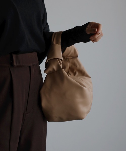 Bonjour Sagan（ボンジュールサガン）の「ダブルノットバッグ（ハンドバッグ・レディース・ブラック/ブラウン/ベージュ・FREE）」の11枚目の写真