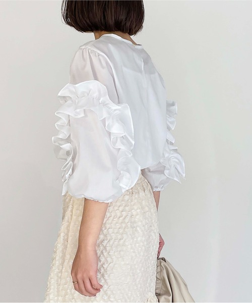 BE NEAT（ビーニート）の「【日本製】袖フリルブラウス（シャツ/ブラウス・レディース・ホワイト/ブラック・M）」の5枚目の写真