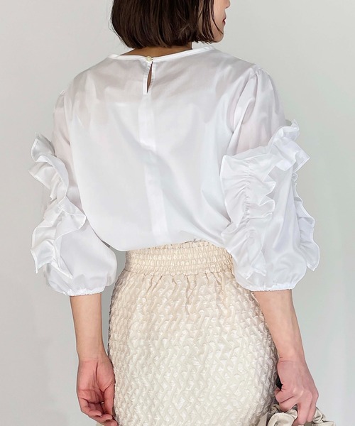BE NEAT（ビーニート）の「【日本製】袖フリルブラウス（シャツ/ブラウス・レディース・ホワイト/ブラック・M）」の6枚目の写真