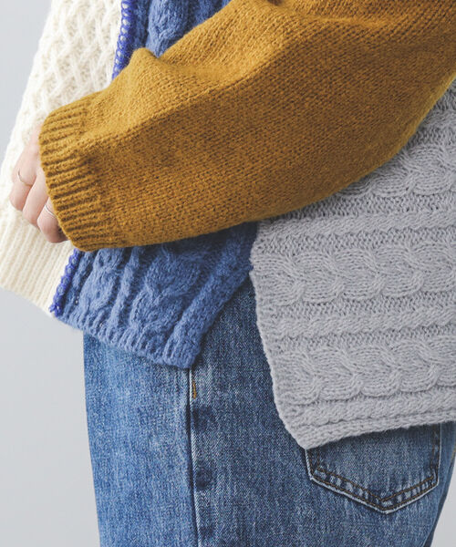 BEAMS HEART（ビームスハート）の「BEAMS HEART / パッチワーク 配色ニット（ニット/セーター・レディース・グレー/ベージュ/ホワイト系その他5・FREE）」の11枚目の写真