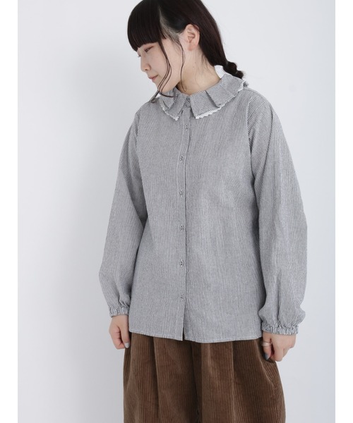 Samansa Mos2(サマンサ モスモス)の「フリルカラーブラウス(シャツ/ブラウス・レディース・チャコール/ブルー/オフホワイト/ブラック・フリ-)」の1枚目の写真