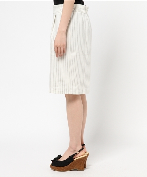 earth music&ecology（アースミュージックアンドエコロジー）の「ストライプタックタイトポンチスカート（スカート・レディース・アイボリー/ネイビー・MEDIUM/SMALL）」の4枚目の写真