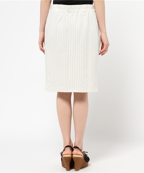 earth music&ecology（アースミュージックアンドエコロジー）の「ストライプタックタイトポンチスカート（スカート・レディース・アイボリー/ネイビー・MEDIUM/SMALL）」の5枚目の写真