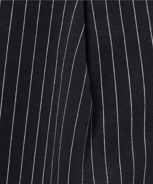 earth music&ecology（アースミュージックアンドエコロジー）の「ストライプタックタイトポンチスカート（スカート・レディース・アイボリー/ネイビー・MEDIUM/SMALL）」の9枚目の写真