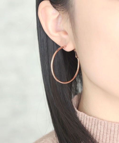 calmila(カルミラ)の「【8size展開】金属アレルギー対応ユニセックスステンレスフープピアス(ピアス(両耳用)・レディース・ピンク系1/ピンク系2/ピンク系3/ピンク系4/シルバー系1/ゴールド系5/ゴールド系6/ゴールド系7/ゴールド系8/その他3/その他5/その他8/ブラック系1/ブラック系3/ピンク系5/ピンク系7/シルバー系3/シルバー系5/ゴールド系2/ゴールド系4/ブラック系5/シルバー系6/シルバー系7/シルバー系8/その他4/その他7/ブラック系2/ブラック系4/ピンク系6/ピンク系8/シルバー系2/シルバー系4/ゴールド系1/ゴールド系3/その他6・30/40/50/60/70/80/90/100)」の8枚目の写真