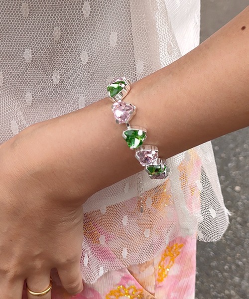 Casselini（キャセリーニ）の「Casselini(キャセリーニ)ハートビジューブレスレット（ブレスレット・レディース・グリーン/クリア/ブラック・FREE）」の9枚目の写真