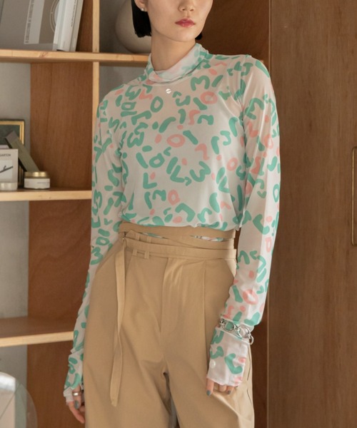 VACANCY（ヴァカンシー）の「ハンドアート柄シアーインナー（Tシャツ/カットソー・レディース・ブルー/グリーン・FREE）」の15枚目の写真